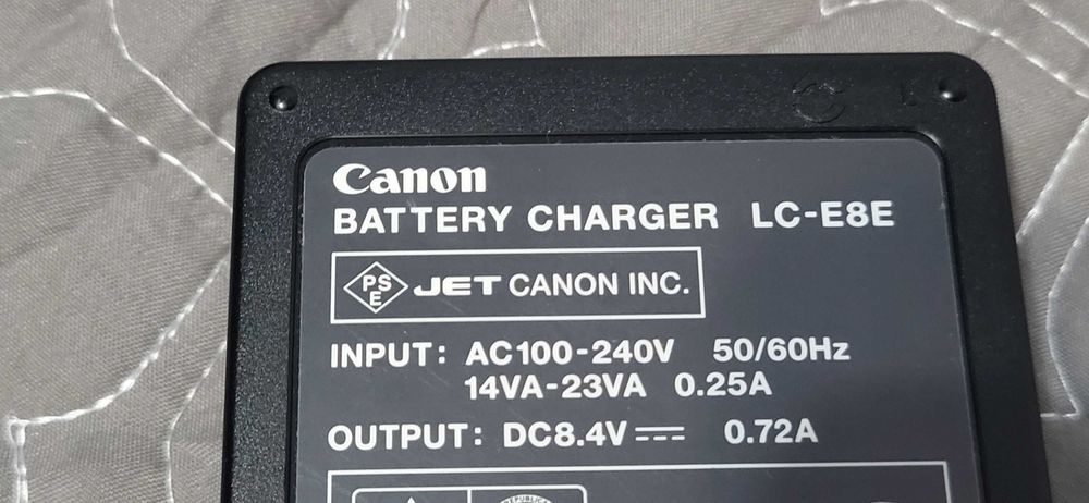 Canon LC-E8E - incarcator original pentru LP-E8