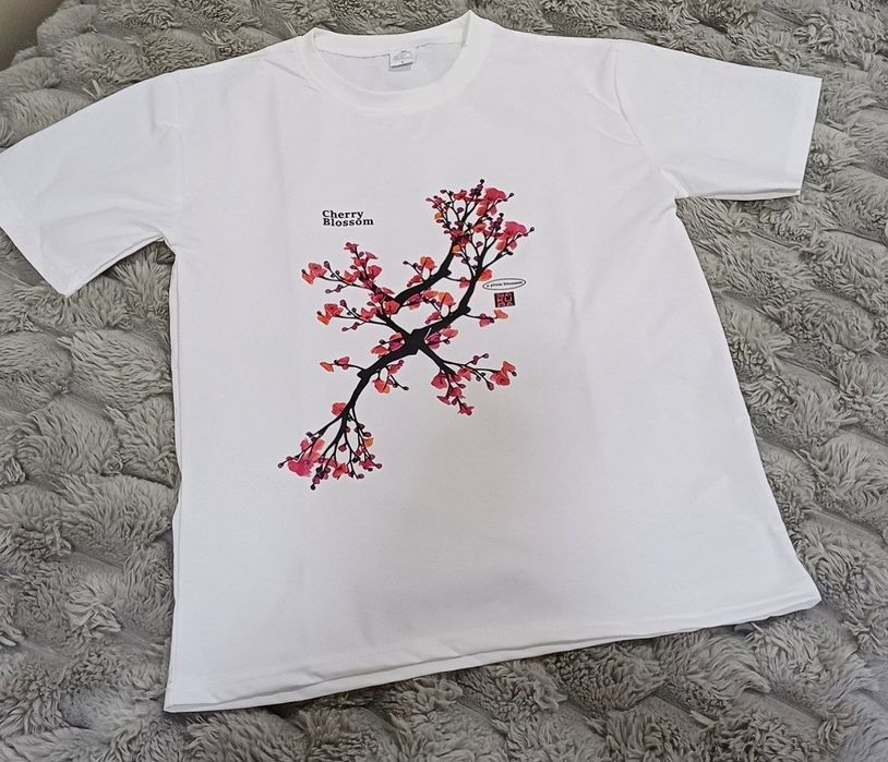 Футболки, новые, продаю