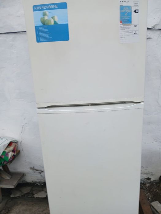 Продам линолиум и холодилник