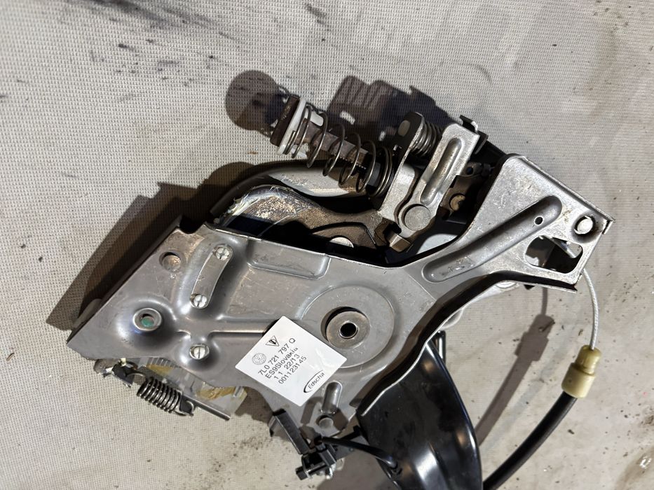 Audi Q7 face 2013 година Механизъм Педал Ръчна Спирачка