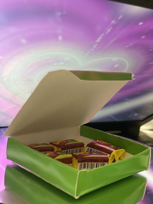 love is Именные жвачки