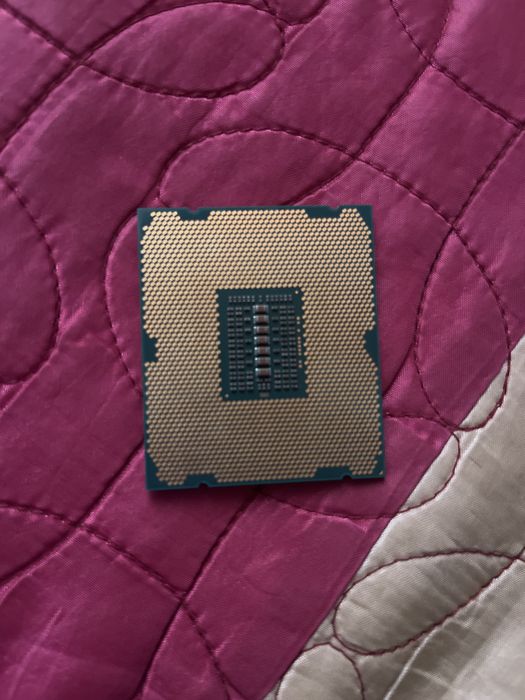 intel xeon e5 2650 v2