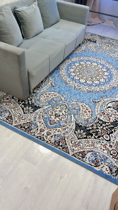 Продам ковёр 2*3