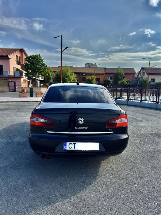 SKODA Superb 2011 — imagine 2