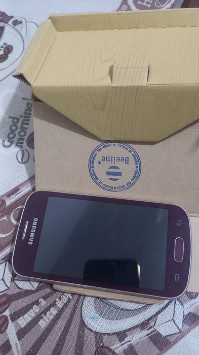 Продам мобильный айфон.