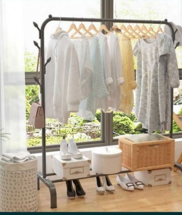 garderob sushilka kiyim uchun