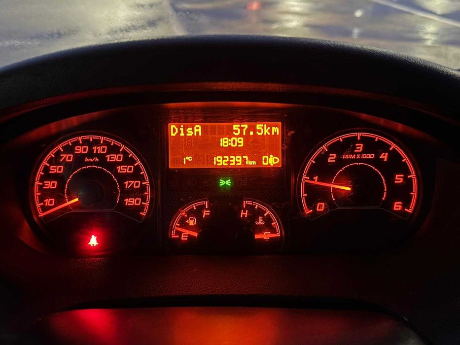 Peugeot Boxer | 2014 | 192.000km | Camera | Navigatie | Rafturi