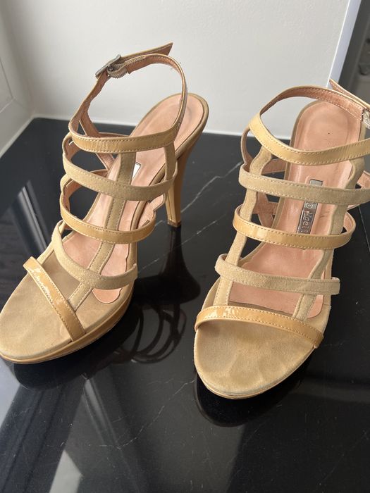 Продам босоножки размер 39 Испания