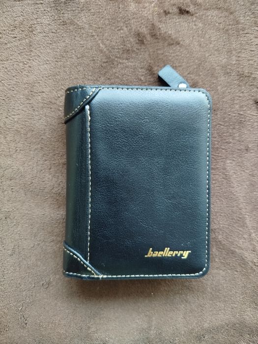 RFID защитени портфейли