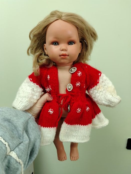 Продам кукол по 2000 срочно