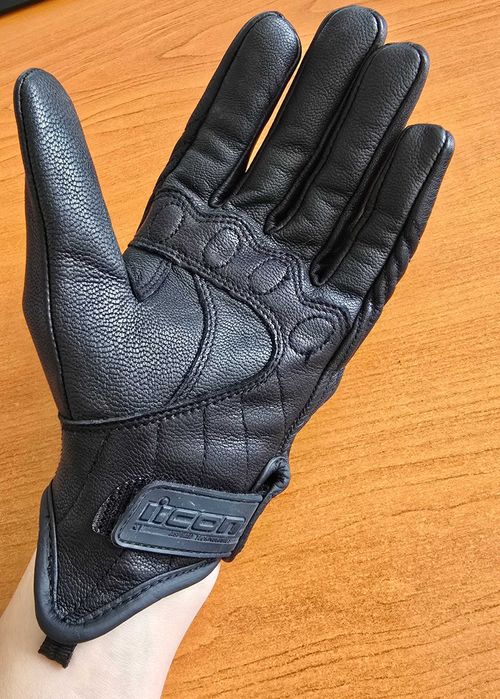 Дамски къси кожени мото ръкавици ICON, размер M