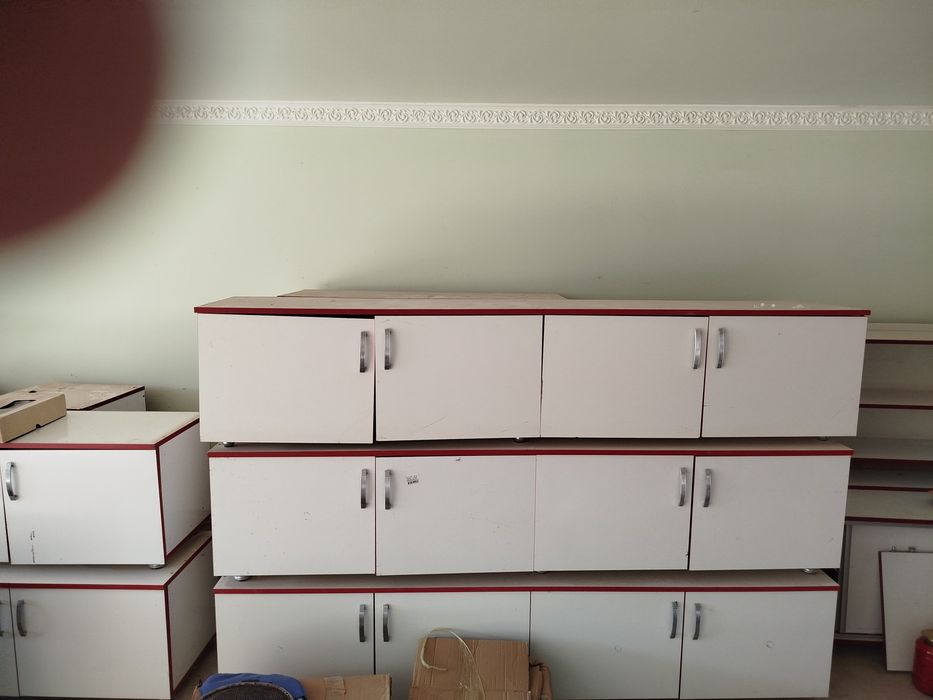 Полкалар сотилади.магазин учун мулжалланган