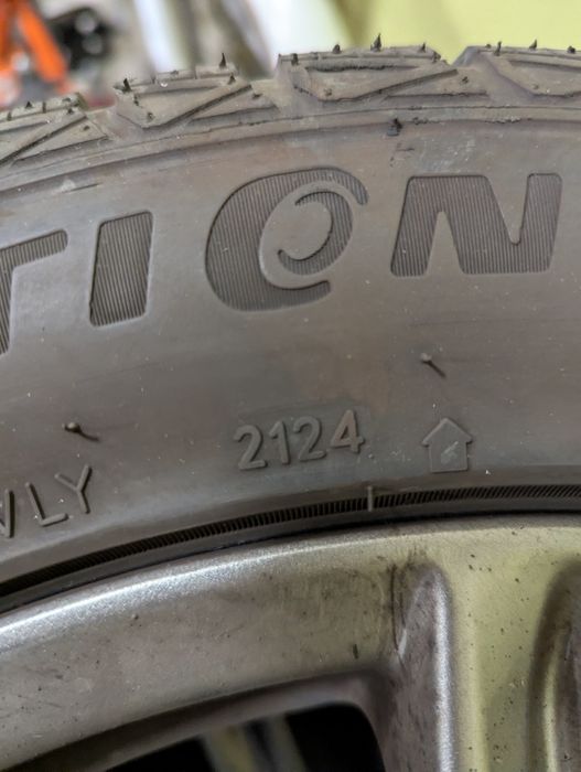 Vând jante Toyota Yaris 3 R16