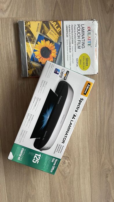 Spectra A4 Laminator с подарък