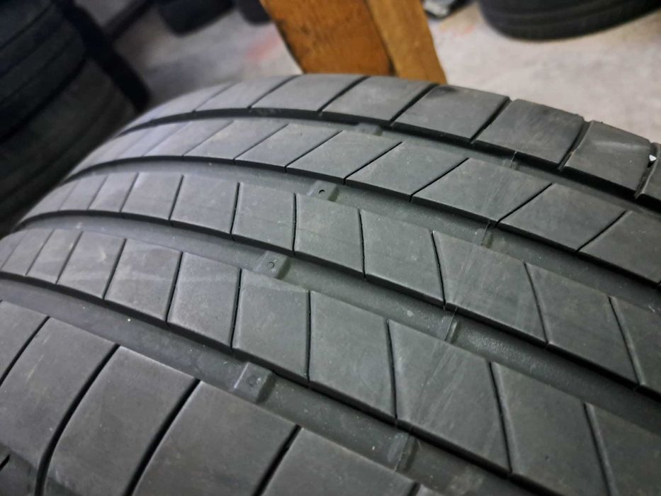 2 anvelope 235/50 R20 Bridgestone