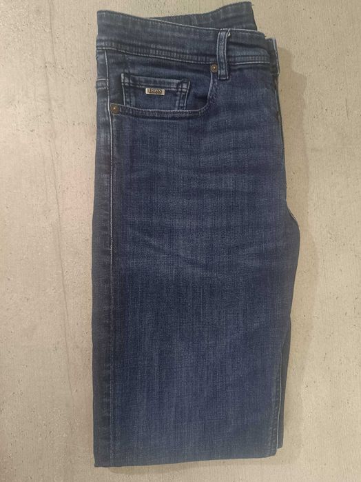 Мъжки Дънки Hugo Boss мъжки Символична цена .