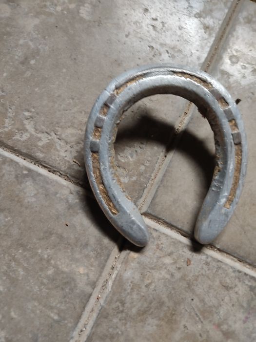 Продаются подковы для лошадей б/у