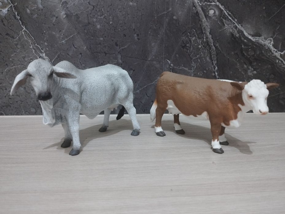 Фигурки копытных животных