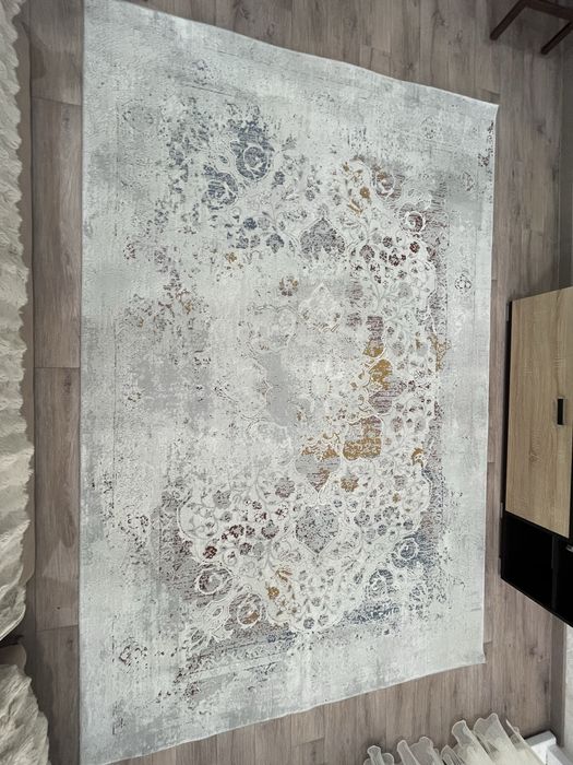 Продам ковер 2 х 3