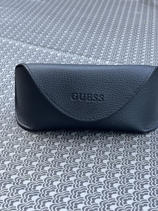 Слънчеви очила Guess