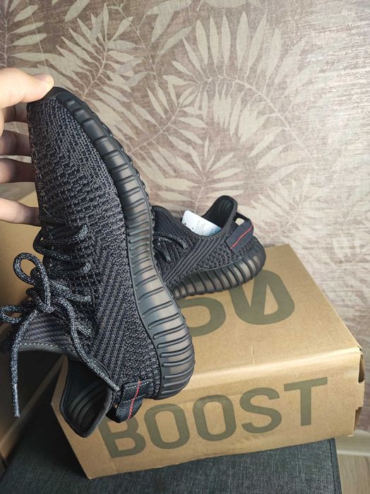 Yeezy Boost 350 Black Onyx 40