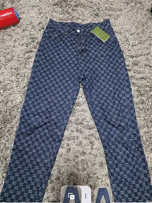 Чисто нови Маркови дънки С размер