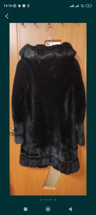Шуба мутон с норкой.