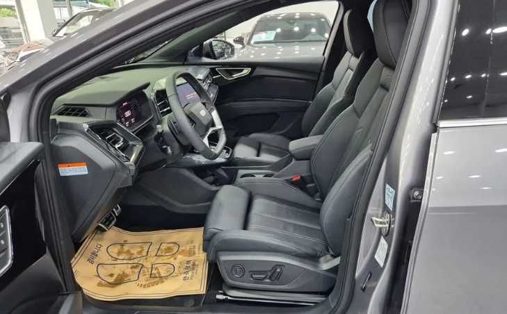 Audi Q4 e-tron Premium Sportback