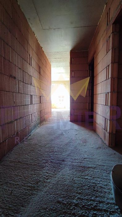 Продава се Тристаен апартамент в Варна, Победа - 83 кв.м за 1802 €/кв.м - Снимка #6