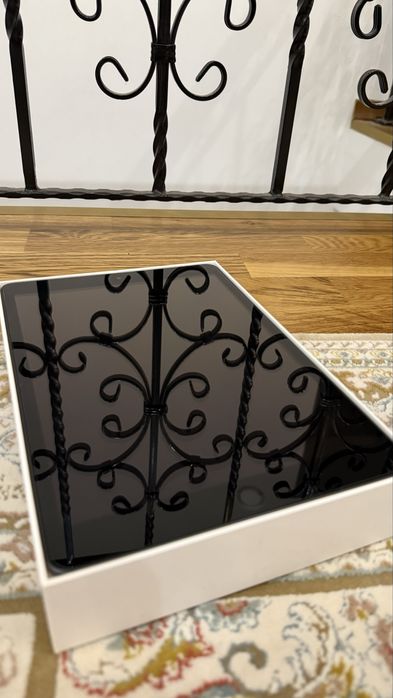 iPad impecabil generatia 9 Space Gray 64GB