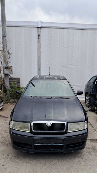 Dezmembrez Skoda Octavia 1 Tour 1.9 TDI cod AXR an 2008