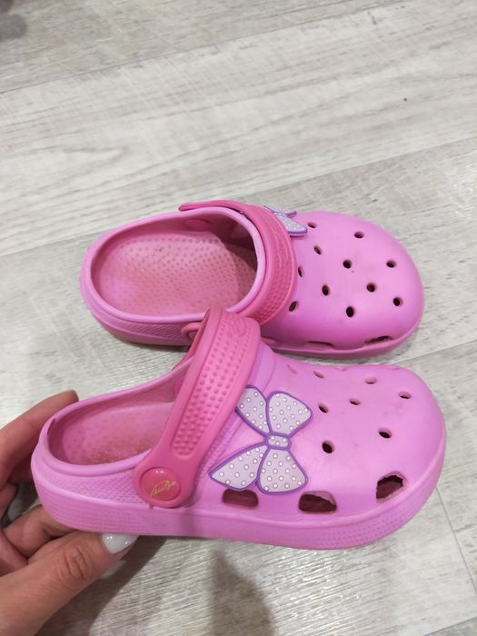 Шлепки , сандалии детские