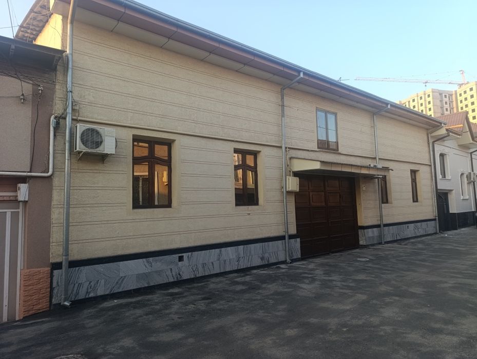 Uy sotiladi Sirg'ali tumani Qum ariq mahalla