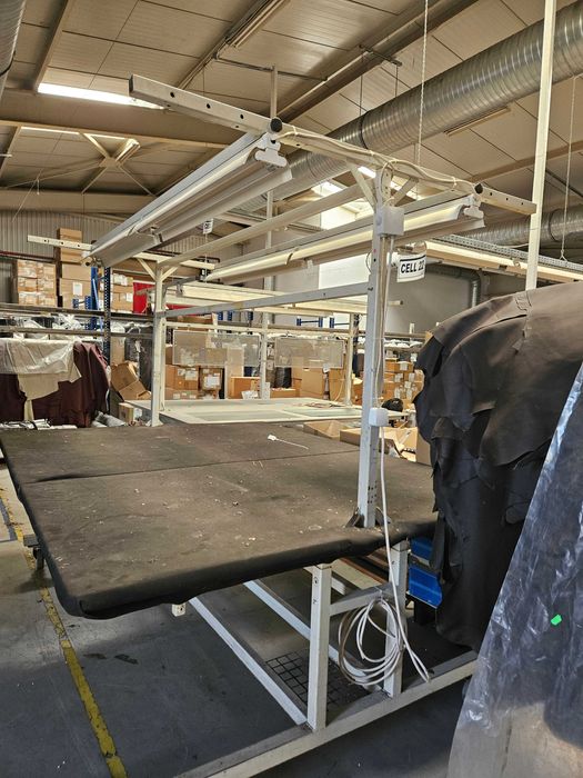 masina de cusut industriala Durkopp, masa de lucru