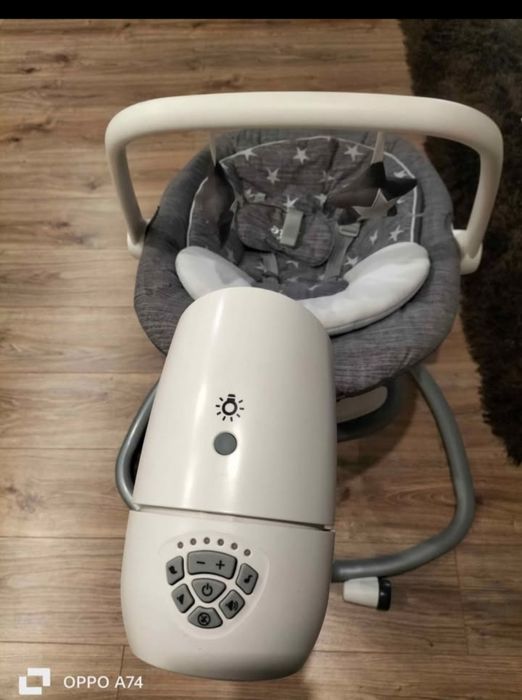 Balansoar De Vânzare 
Leagan si balansoar rotativ pentru bebelusi J