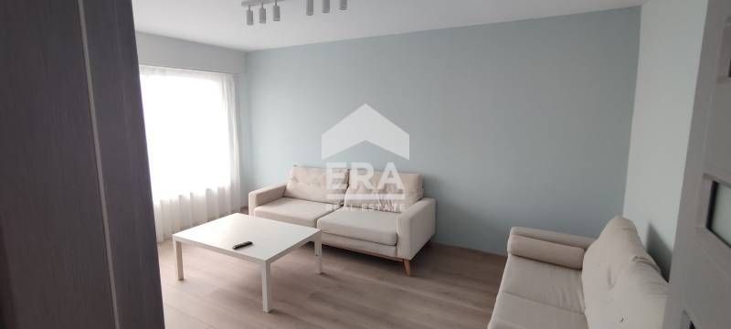 Тристаен, изцяло южен апартамент след основен ремонт в кв."Владиславов