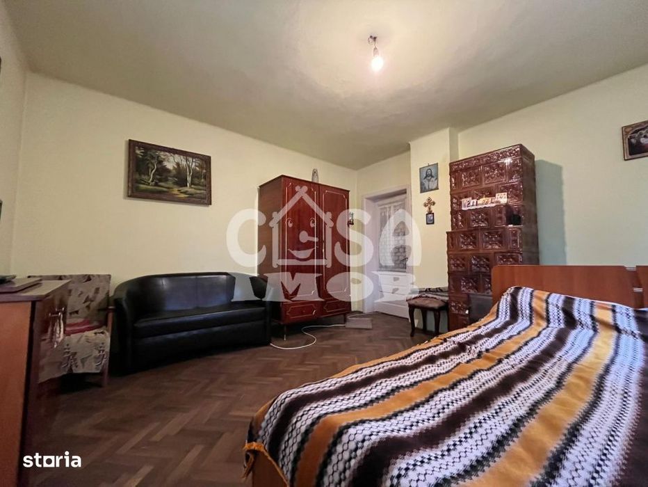 Casa P+1 cu teren 980 mp curte si gradina aproape de gara Gaesti