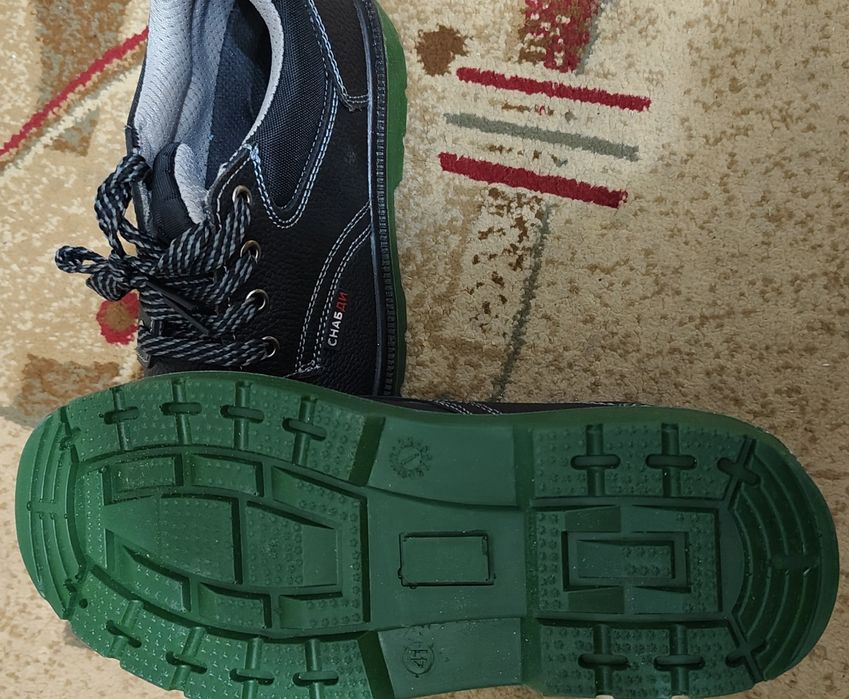 продам полуботинки