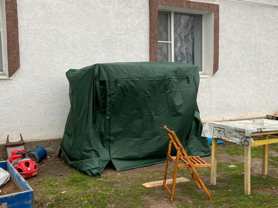 Чехол на садовую качелю