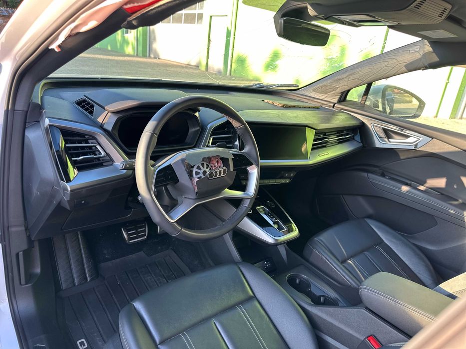 AUDI Q4 E - TRON 40 На Части