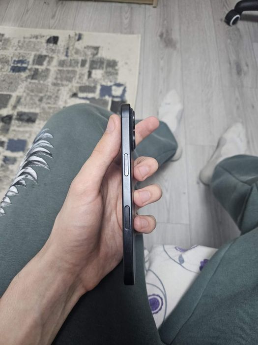 Schimb iphone 16 base model cu un 14 pro max sua 15 pro