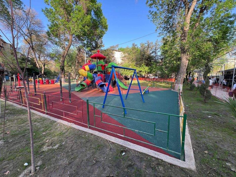 Bollalar oyingohi Yugurish yolagi uchun Quyma rezina .Rezinovy pokrita