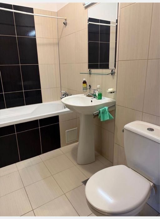 Studio spatios plus garaj inchis