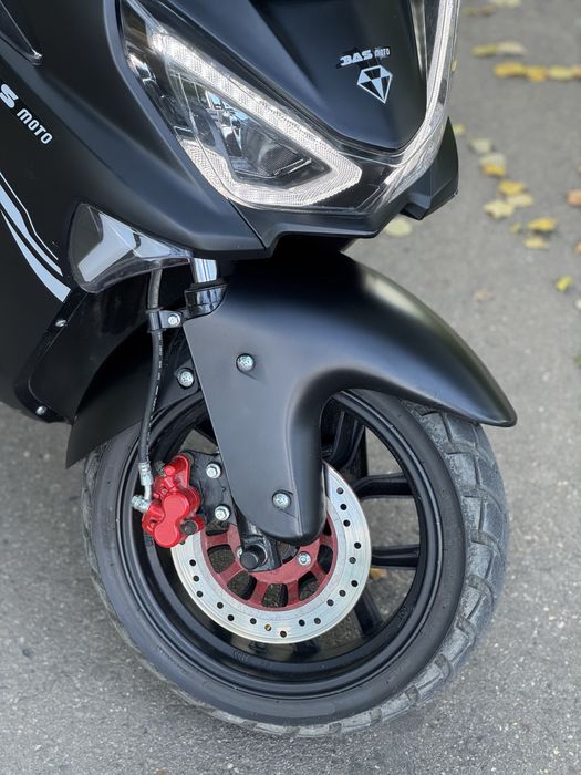 Скутер MAXI Limited