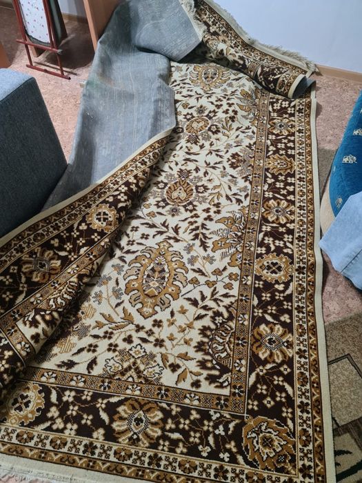 Две дорожки, ковер