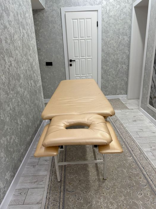 Продам кушетка срочна