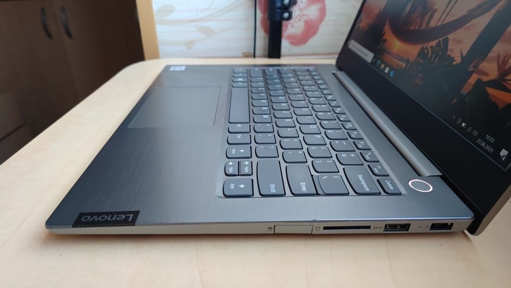 Laptop Lenovo Thinkbook 14"FHD_i5 gen 10_8GB DDR4_SSD 256_Full Metal