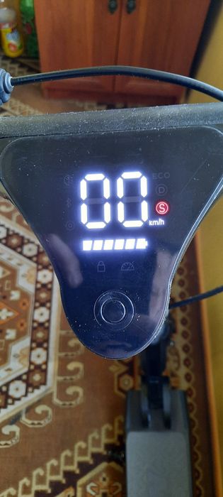 Электросамокат        .