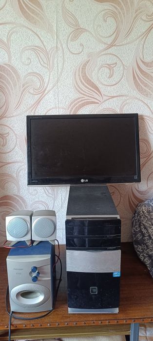 Продам компьютер в комплекте