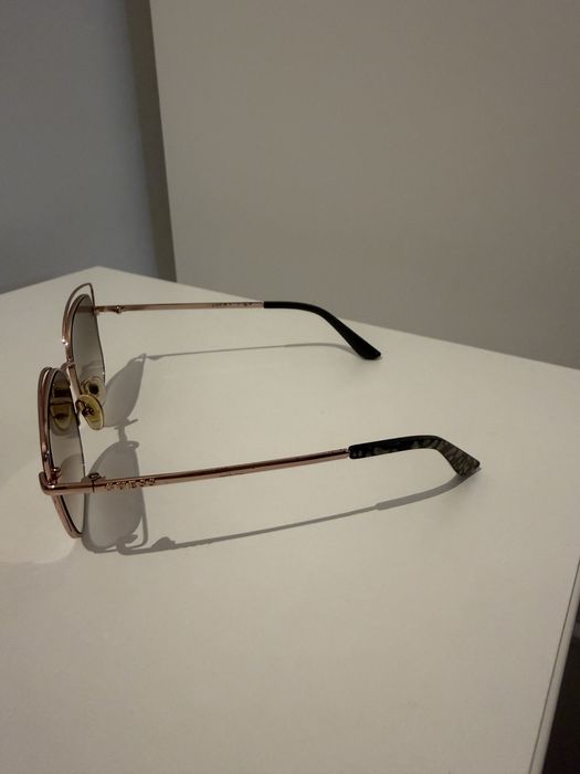 Ochelari de dama de soare Guess auriu-roze